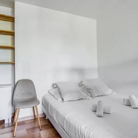 Sublime Studio Of 26 M With Swimming Pool Daire *