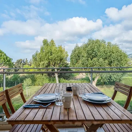 Sublime Studio Of 26 M With Swimming Pool Apartman